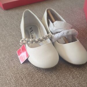 Nina White Flats with Pearl Accent